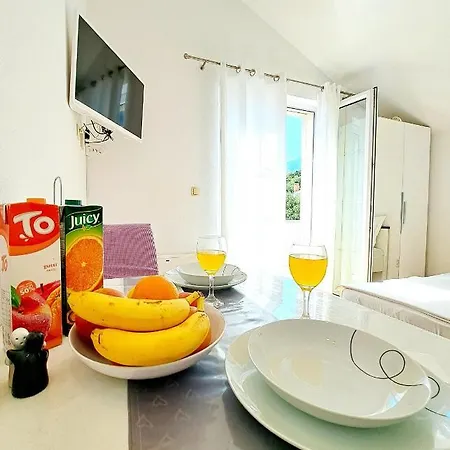Regina Apartment